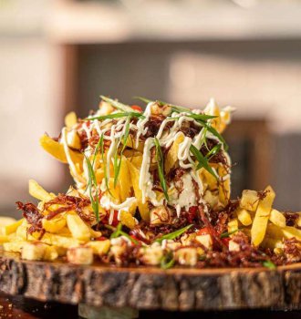 Torre de Batata com Carne Seca e Queijo Coalho