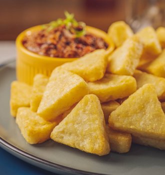 Mini Hash Brown Bem Brasil com Ragu 