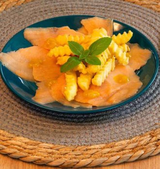 Batata Crinkle Bem Brasil com carpaccio