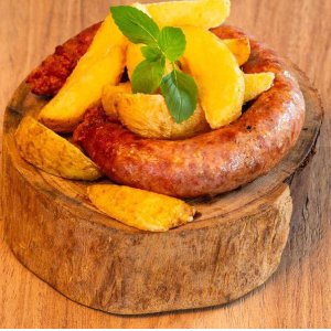 Batata R�stica Tradicional Bem Brasil com lingui�a caseira 