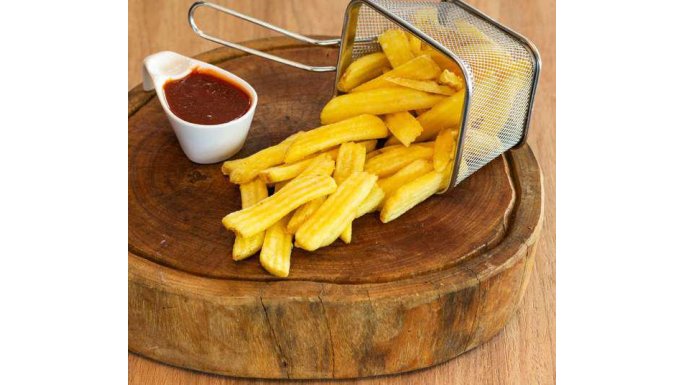 Batata Ondulada Bem Brasil com ketchup de goiabada